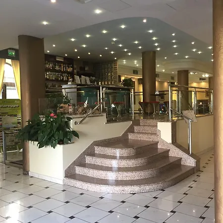Eden 3* Виареджо